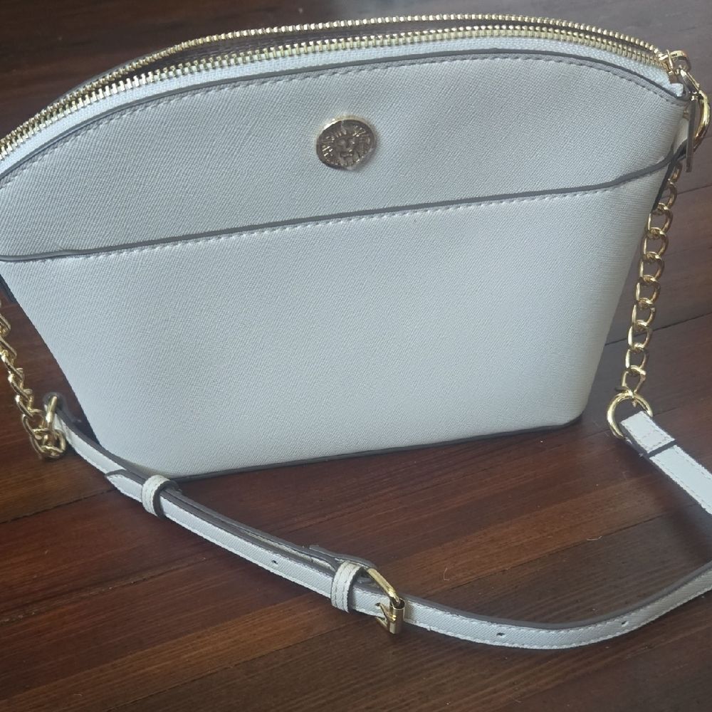 NEW Anne Klein Gold Cream Crossbody Bag Elegant Design